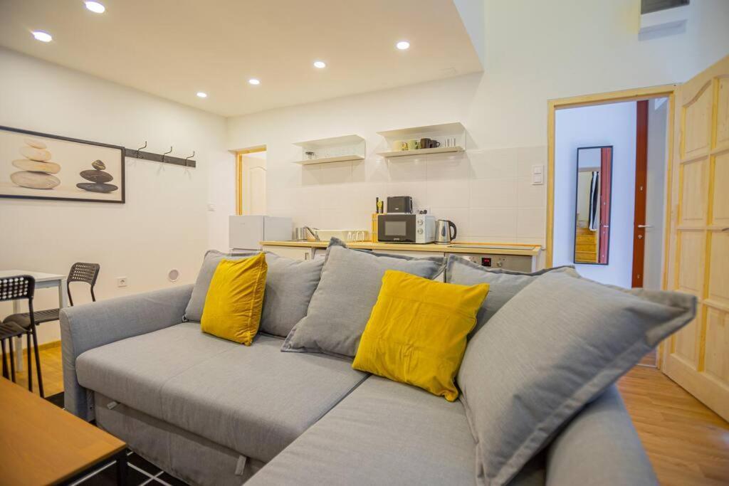 2 Bedroom Flat In The Dob Street, Venus Budapest Extérieur photo
