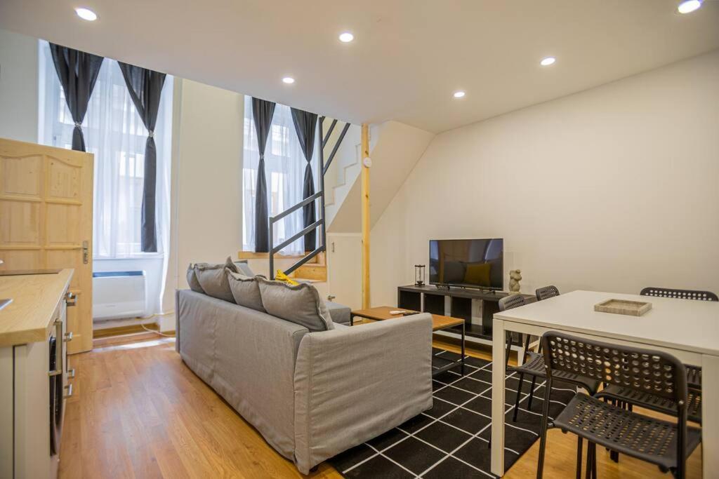 2 Bedroom Flat In The Dob Street, Venus Budapest Extérieur photo